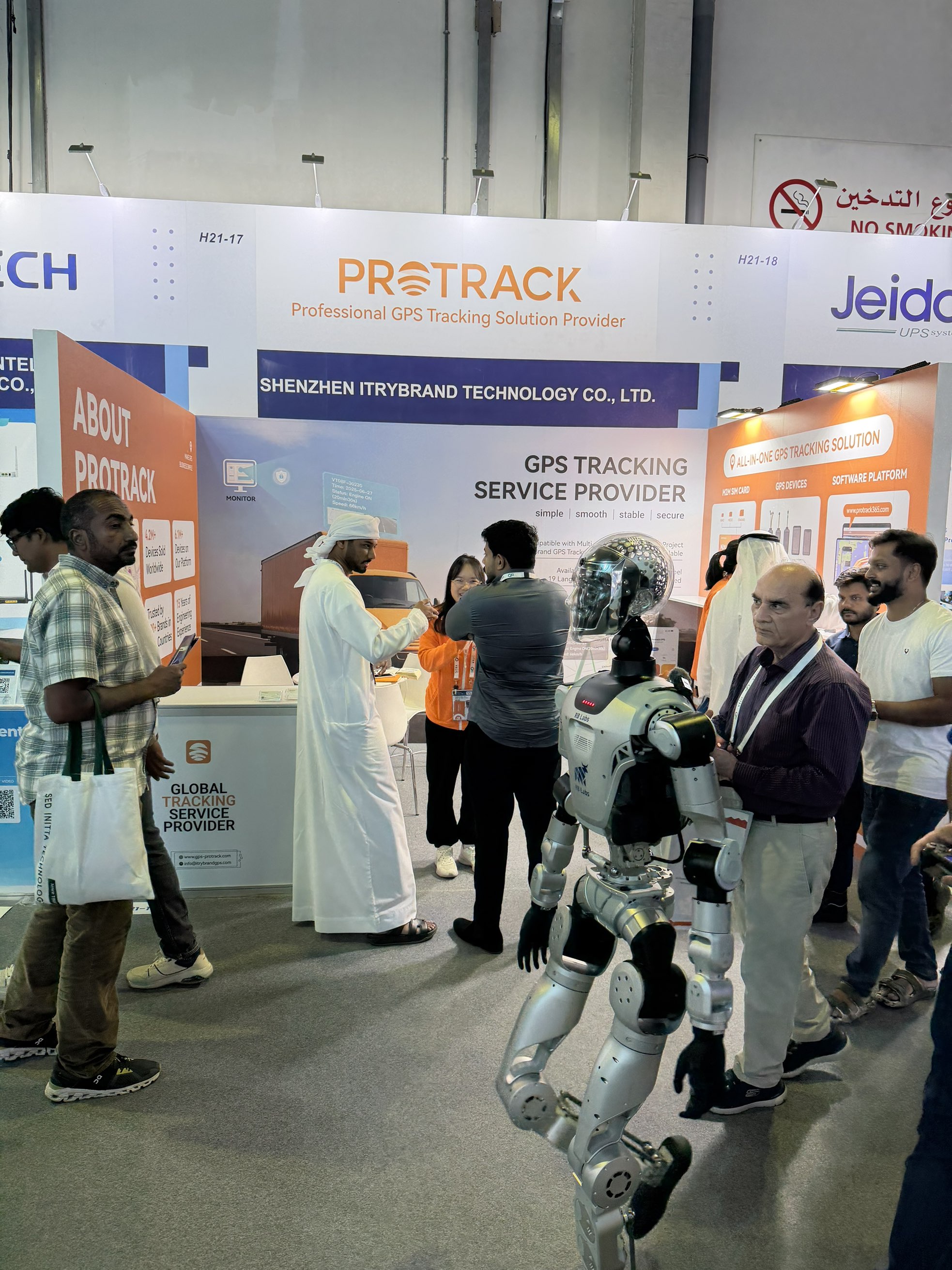 Sukses Gemilang! Protrack Mengakhiri Minggu yang Luar Biasa di GITEX GLOBAL di Dubai